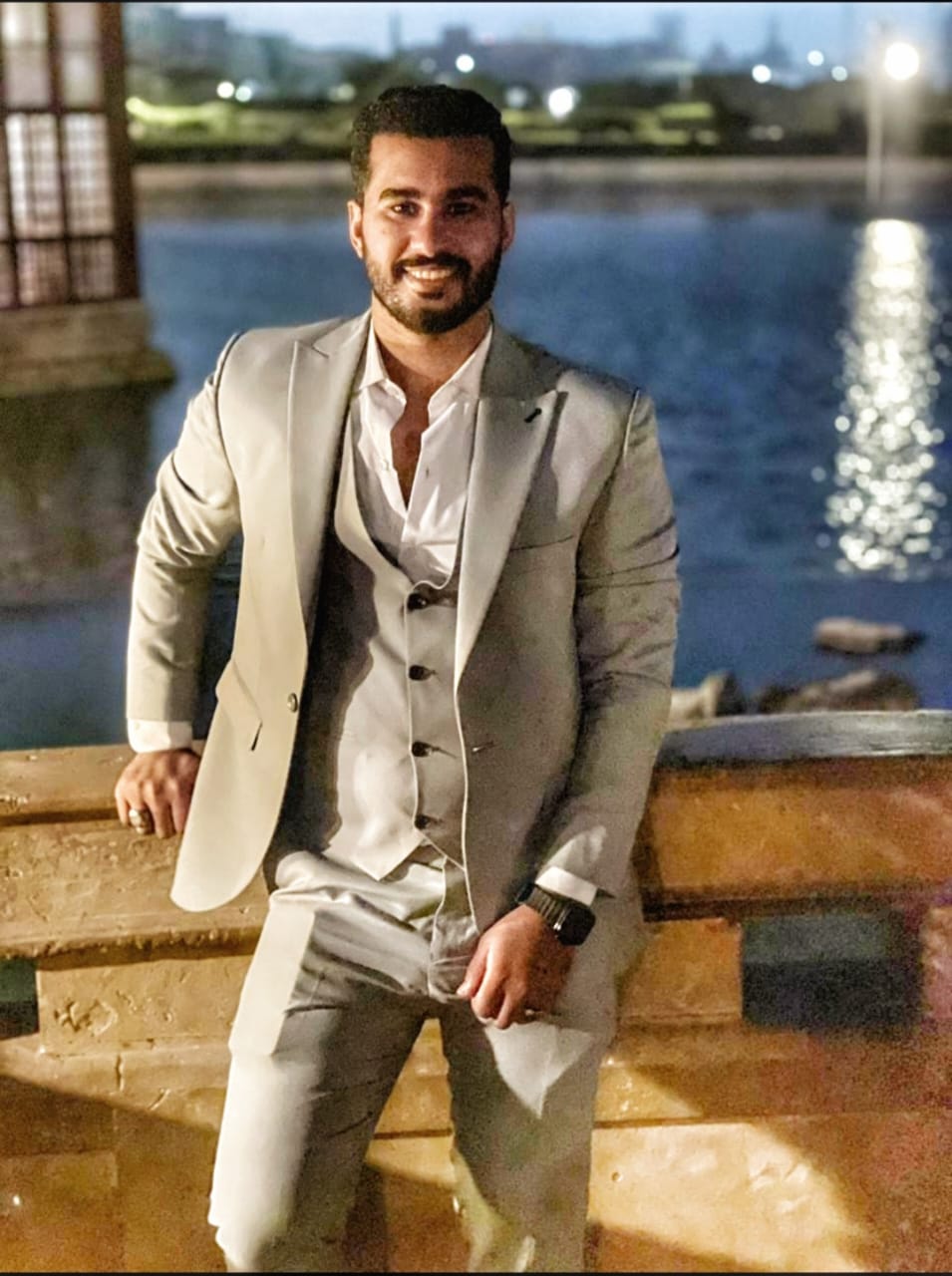 عمرو حسين
